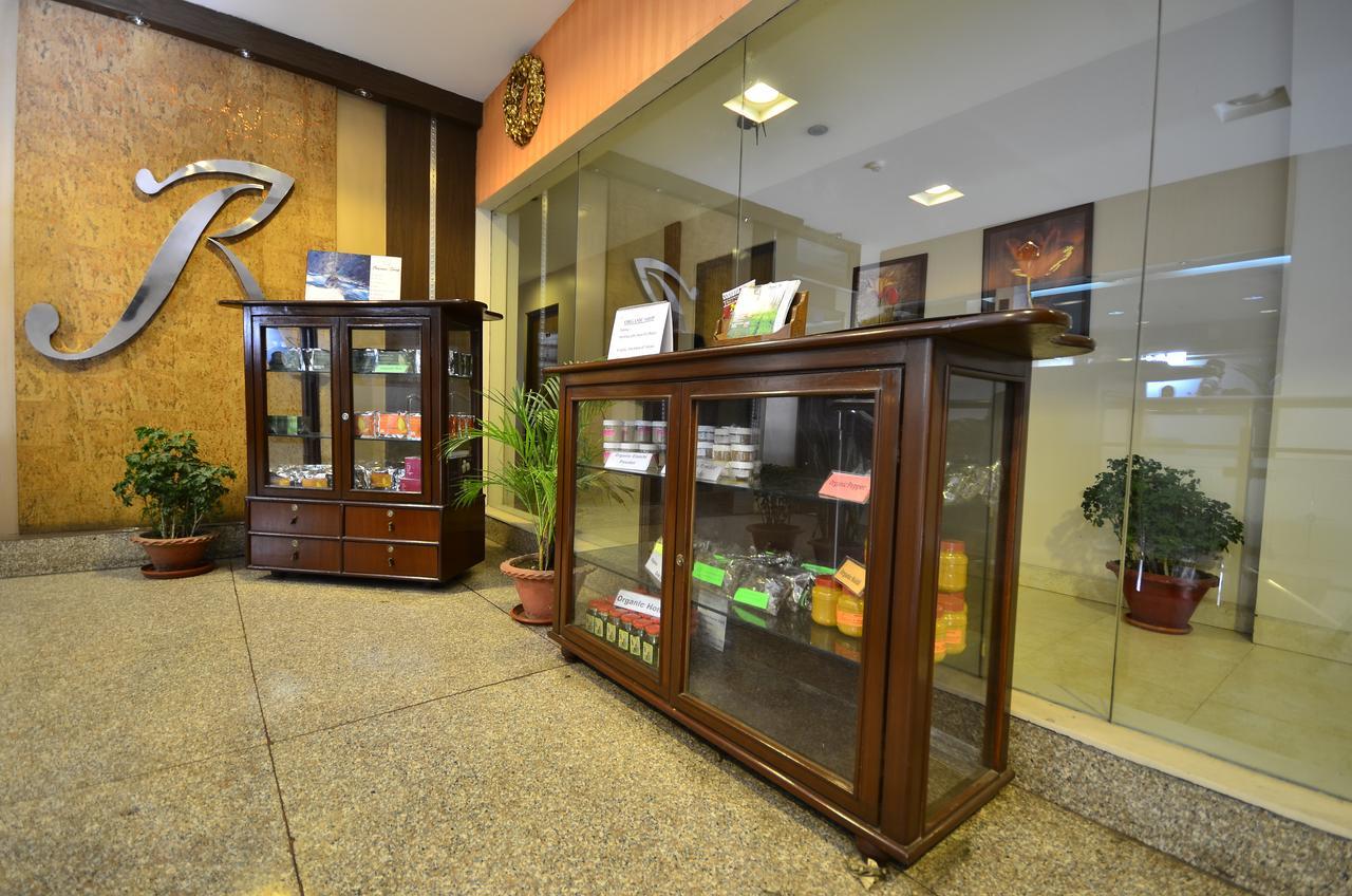 Hotel Rajawas Dibrugarh Bagian luar foto